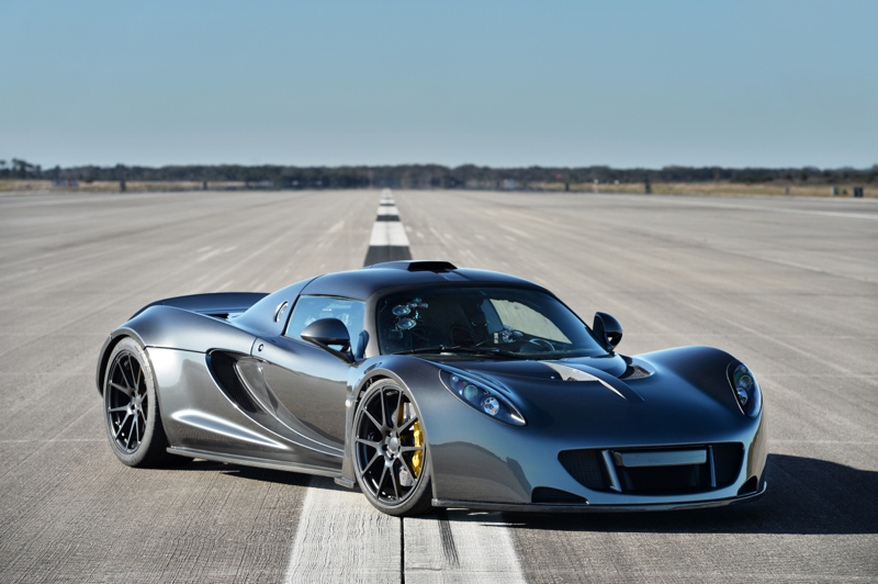 Hennessey_Venom_GT_270.4_mph_KSC_800px-09