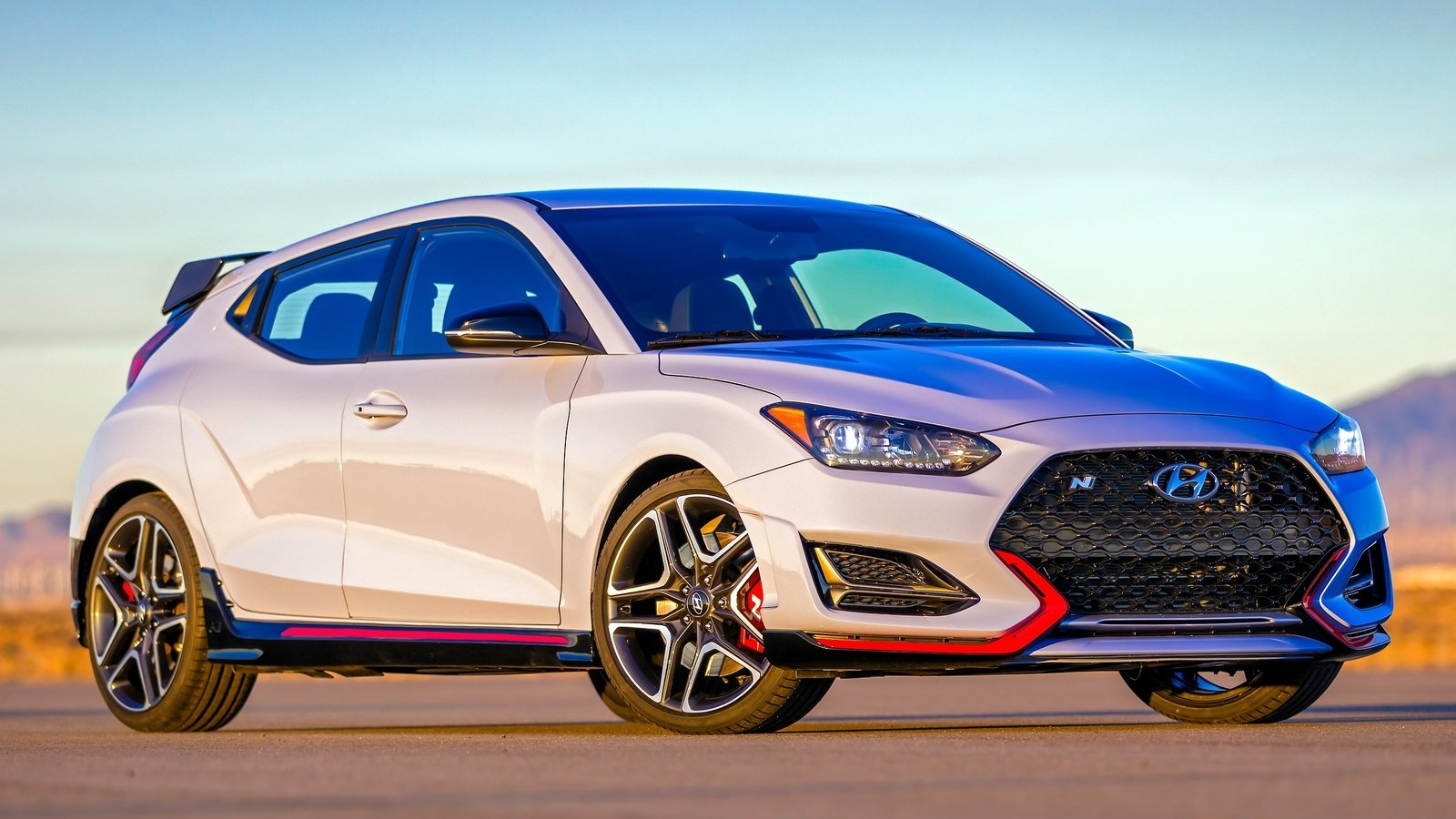 Hyundai-Veloster_N-2019-1600-02