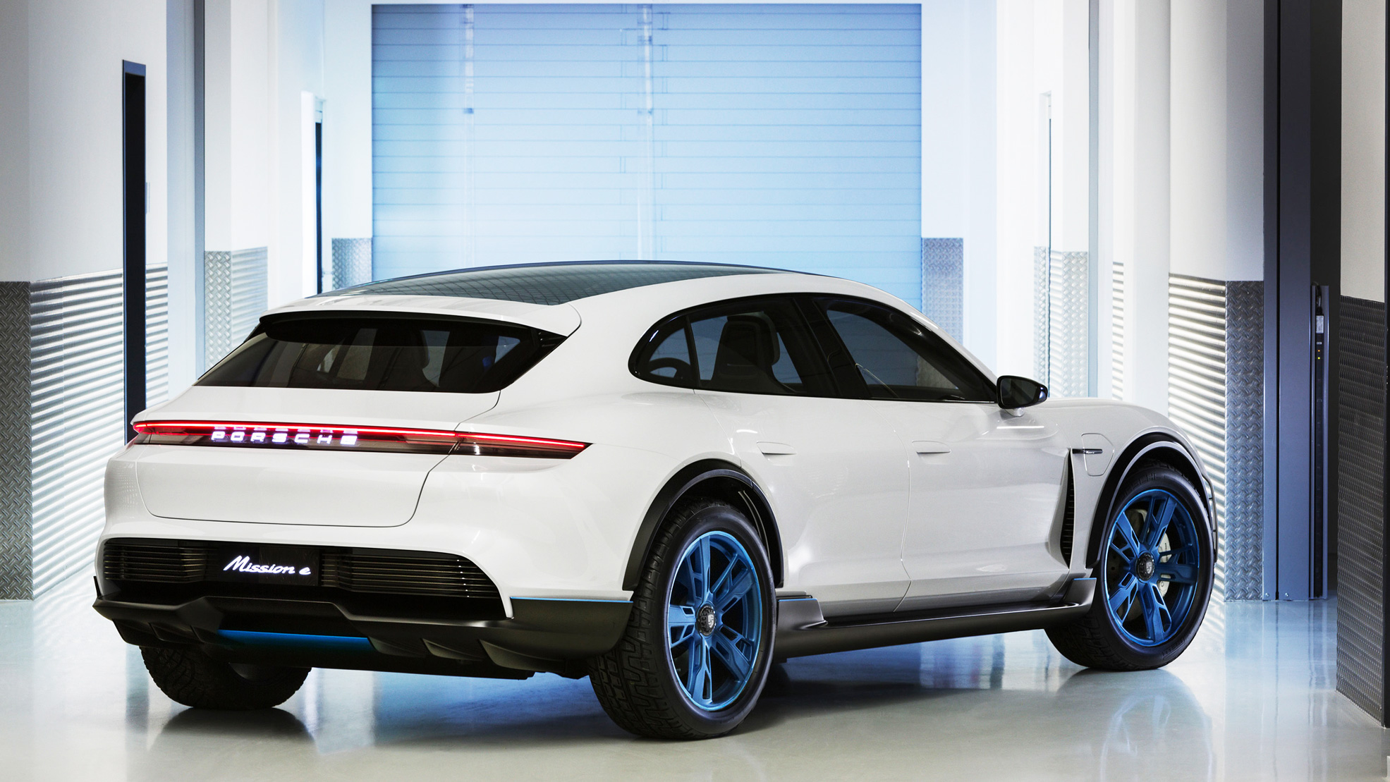 high_mission_e_cross_turismo_2018_porsche_ag-(4)