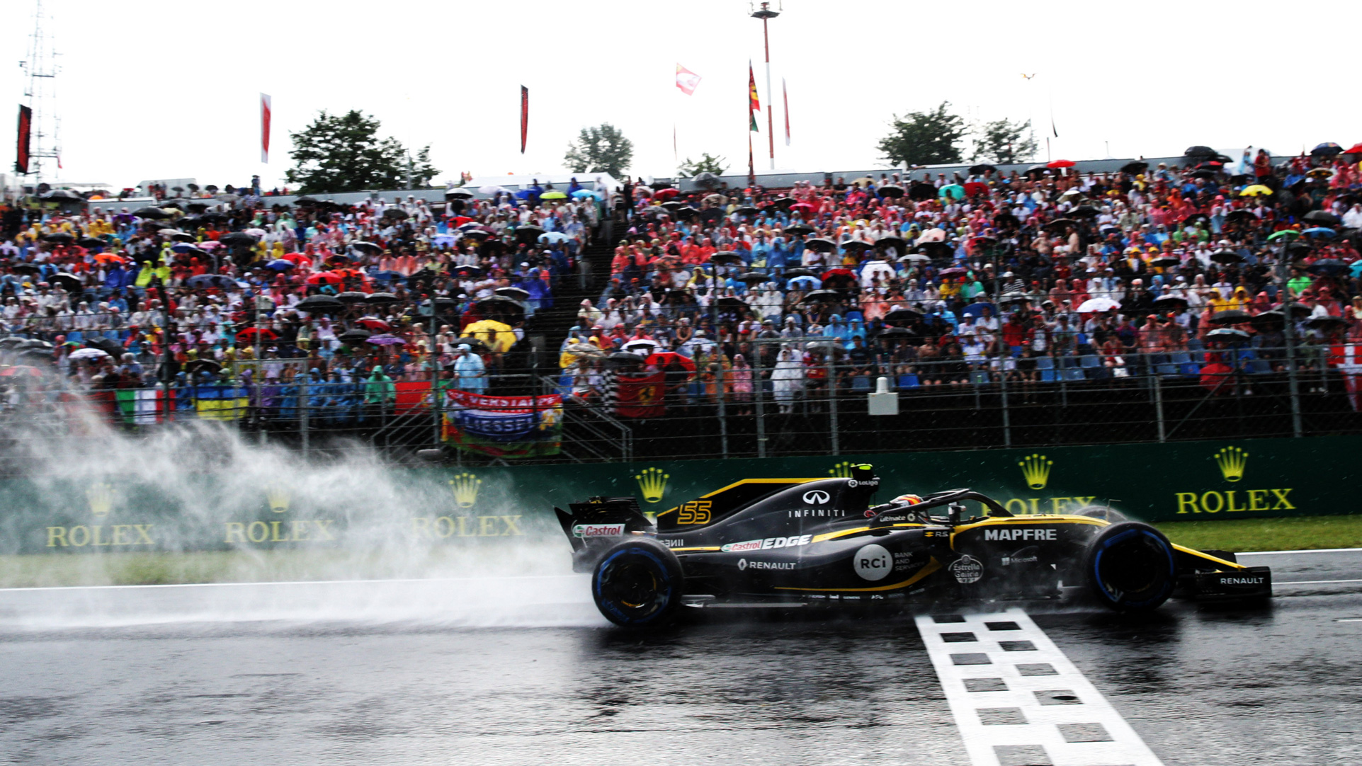 Motor Racing - Formula One World Championship - Hungarian Grand Prix - Qualifying Day - Budapest, Hungary