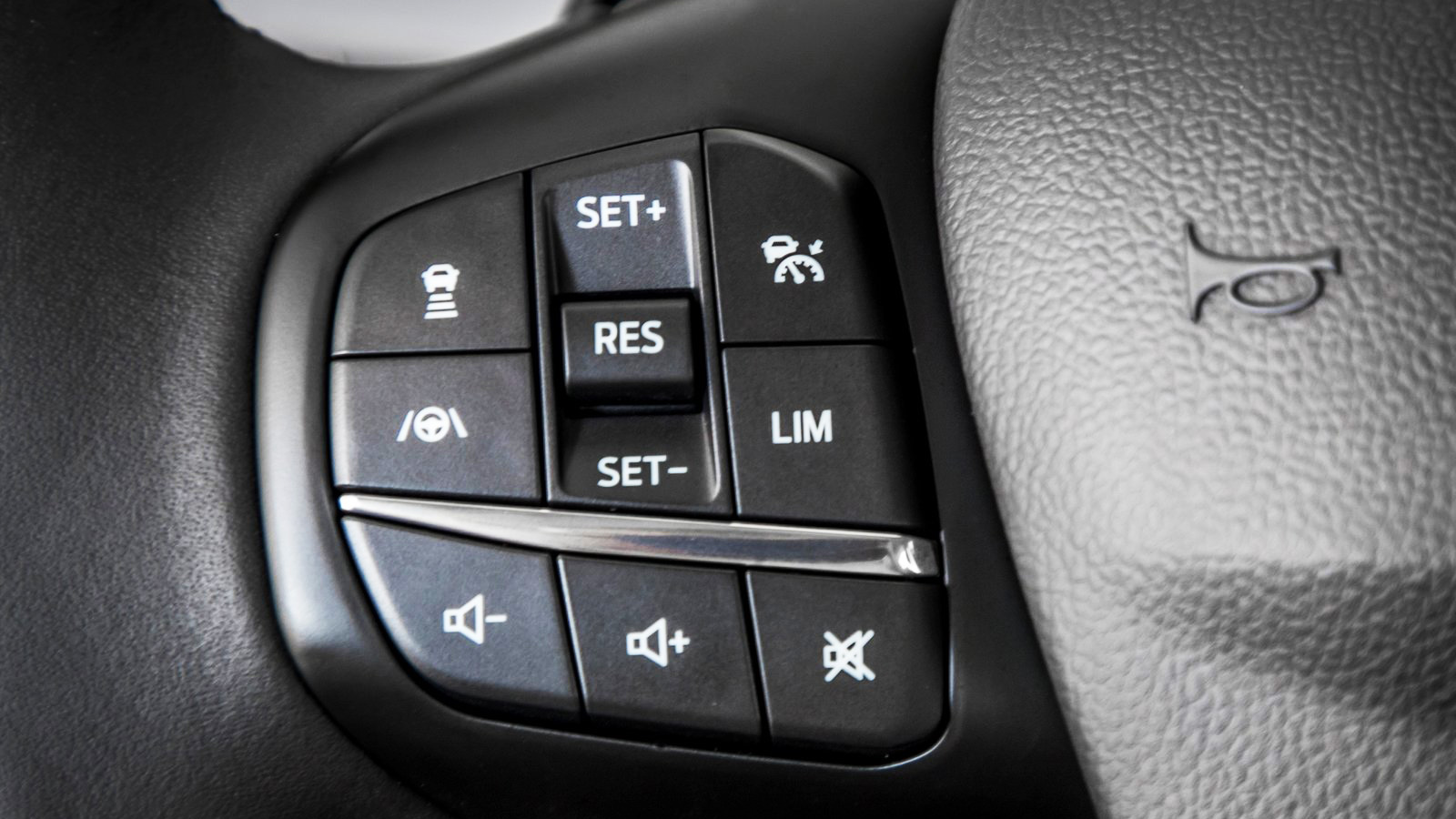 Ford-Focus_ST-Line-2019-1600-5b