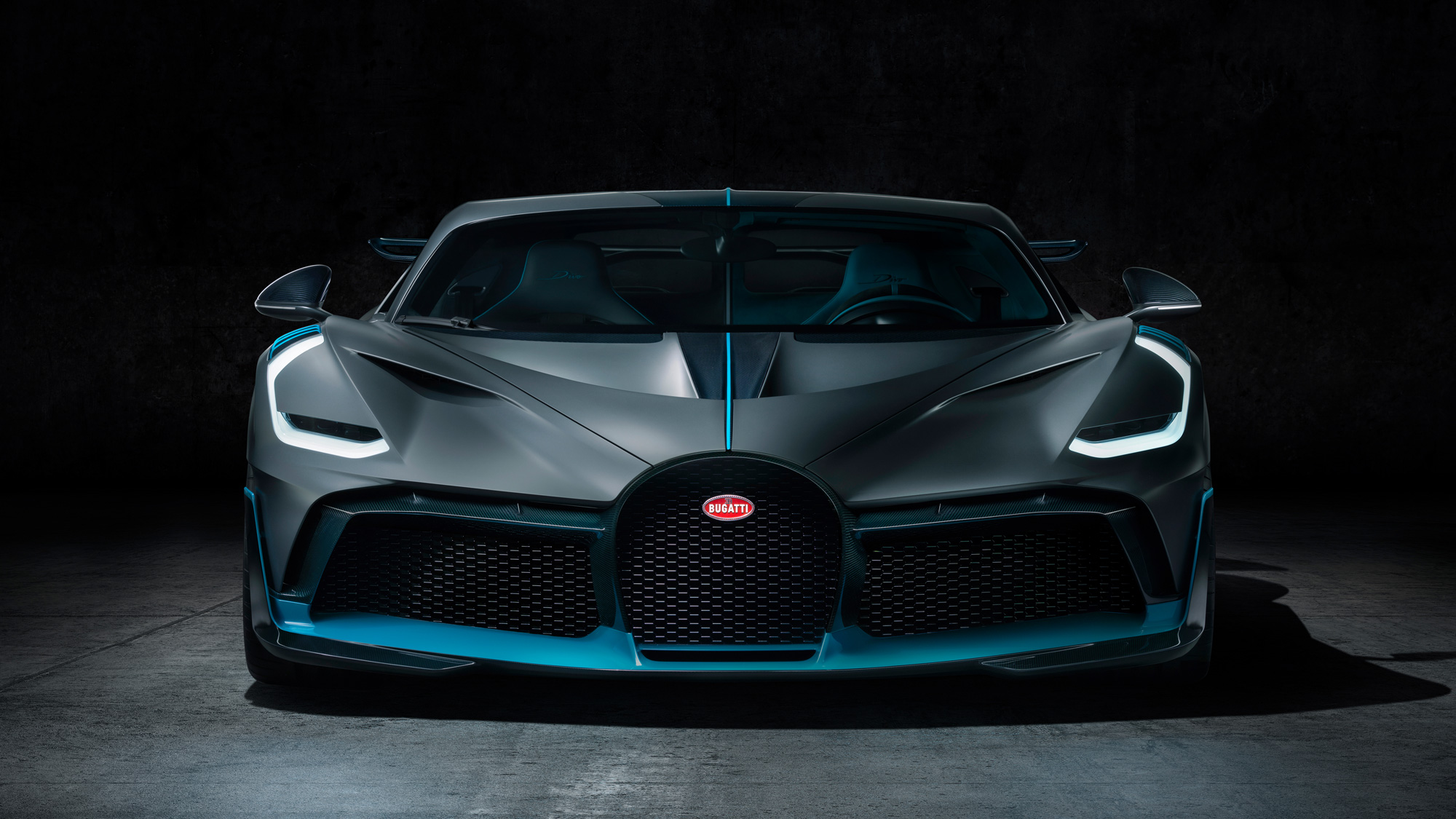 03_Bugatti-Divo_Front