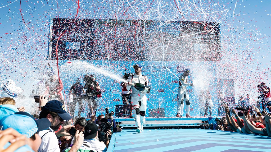 Formula E S5 R3: Bird clinches the win in chaotic Santiago&nbsp;E-Prix