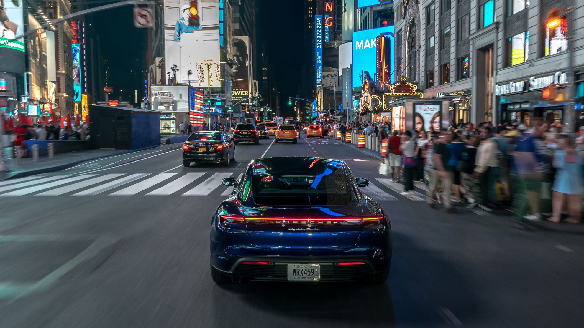 high_taycan_turbo_new_york_2019_porsche_ag(1)