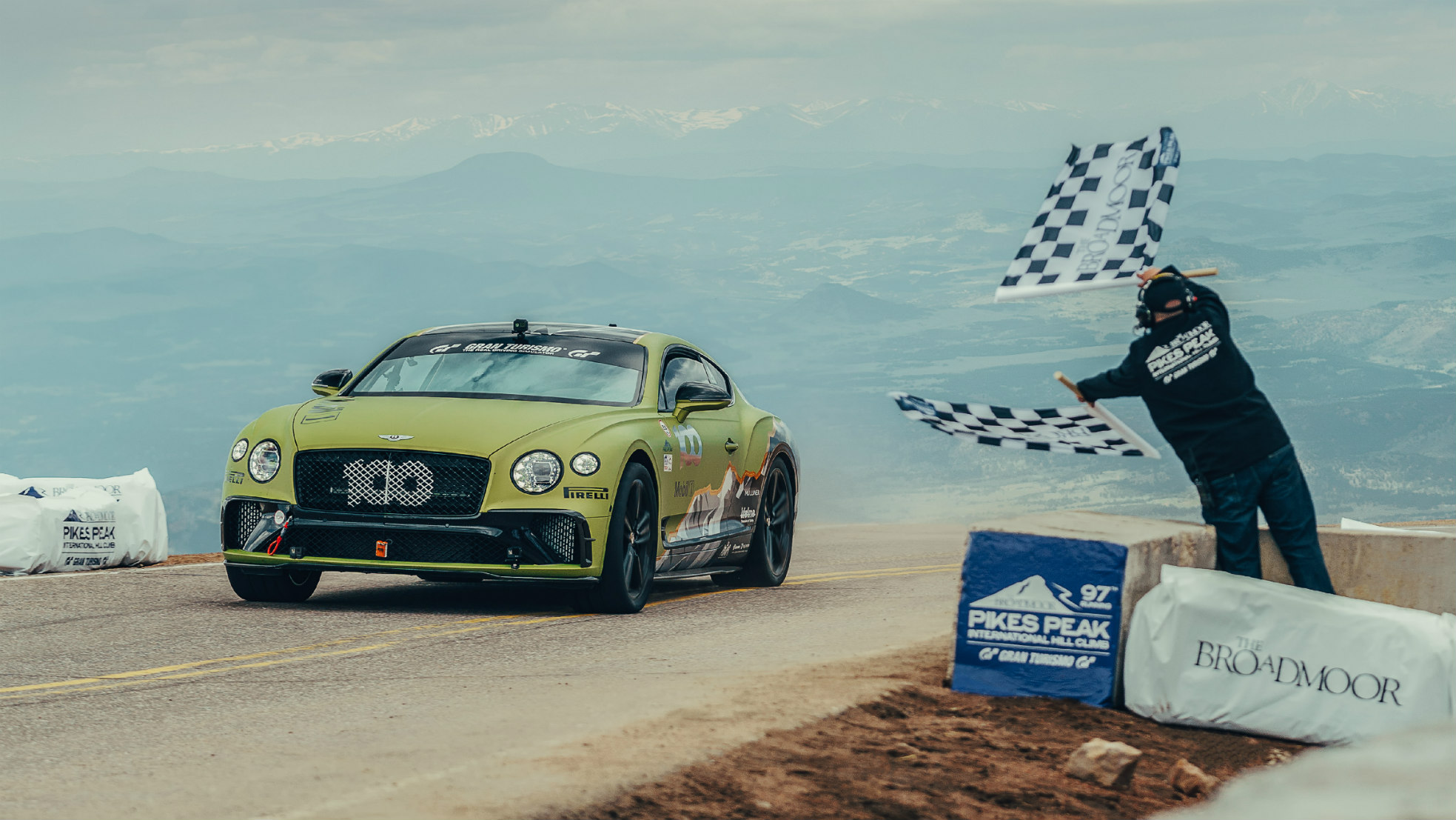 Continental GT Breaks Record at Pikes Peak (1)