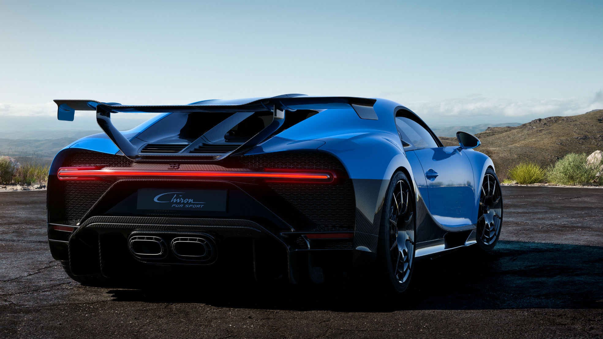 04_chiron-pur-sport_3i4-rear
