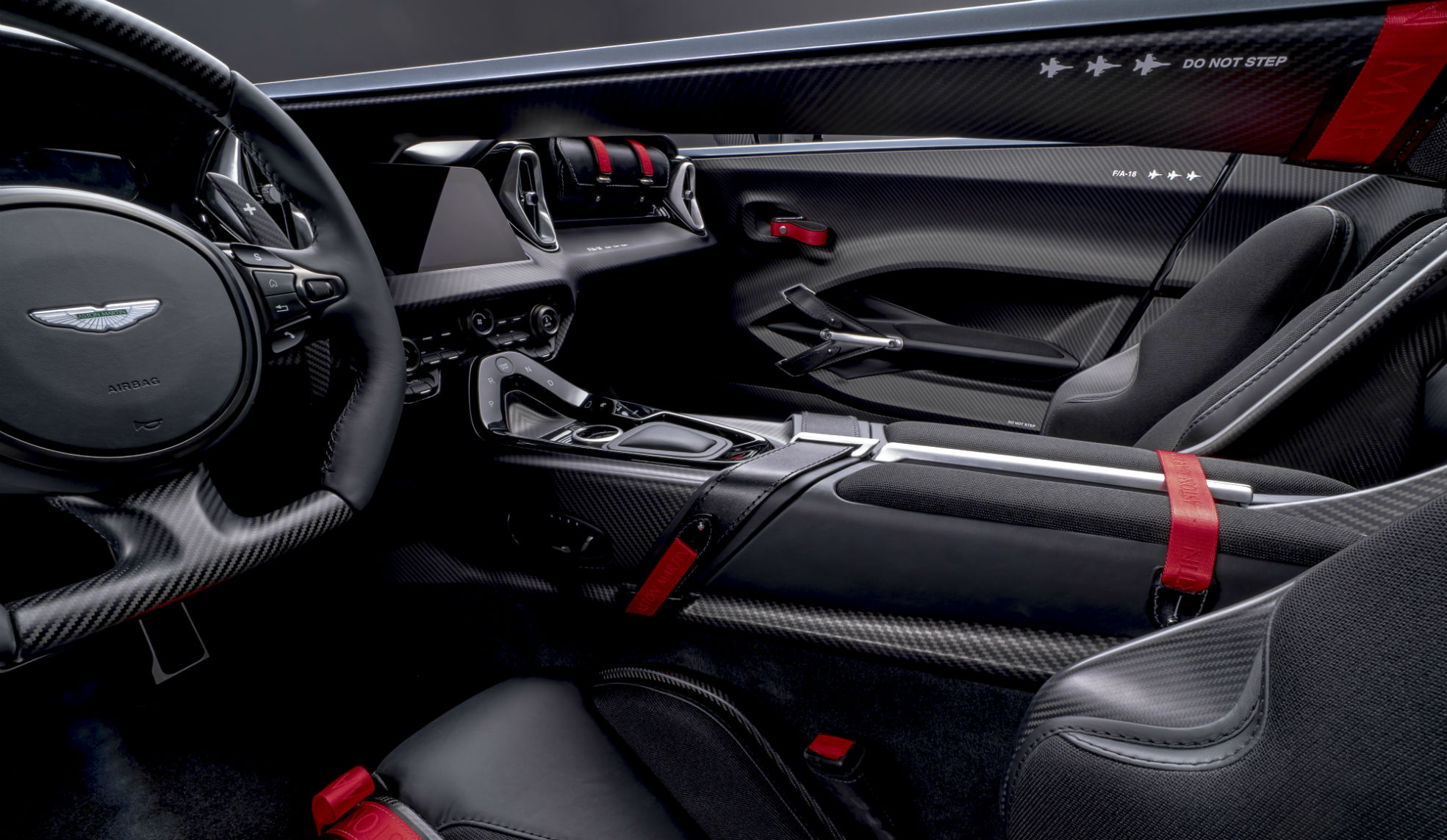 aston-martin-v12-speedster-5-jpg