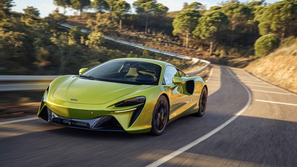 McLaren Artura Unveiled: 671bhp Twin-Turbo V6 Hybrid Supercar&nbsp;Unveiled